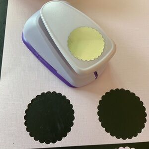 Marvy Uchida 3’’ Scalloped Edge Circle Paper Cutter